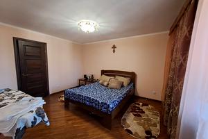 квартира по адресу Степана Бандеры просп., 70