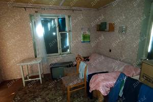 будинок за адресою центральна, 1