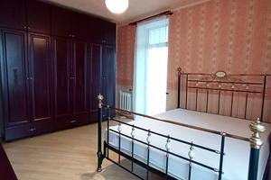 квартира по адресу Защитников Украины пл. (Освобождения), 3
