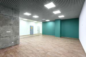 коммерческая по адресу Жилянская ул., 75