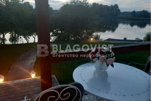 будинок за адресою с. Гатне, Барвінкова вул.