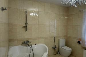 будинок за адресою смт. Таїрове, Райдужна вул.