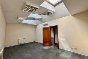 комерційна за адресою Автопаркова вул., 7