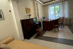 коммерческая по адресу Леонтовича ул. (Бєлінського), 4
