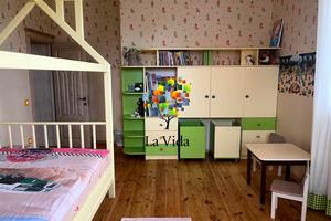 будинок за адресою Полунична