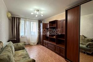 квартира за адресою Поздовжня вул., 3б