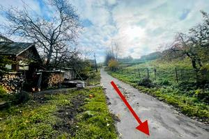 участок по адресу Комарова Космонавта ул.
