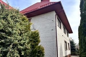 будинок за адресою Вишнева