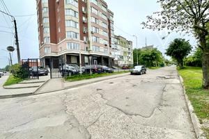 комерційна за адресою Кобзаря вул., 29а