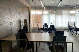 комерційна за адресою Кловський узвіз, 7