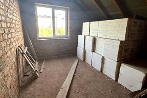 будинок за адресою с. Клузів, урочище Млин