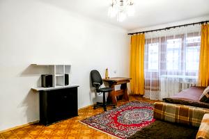 квартира за адресою Олександра Орлова вул. (Матросова), 8