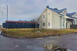будинок за адресою Михновського, 1