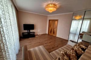 квартира за адресою Будівельників вул., 3