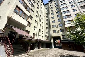 квартира за адресою Хотинська вул., 12