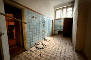 комерційна за адресою Павла Тичини вул. (Валдайська), 26
