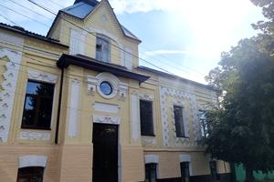 комерційна за адресою Віктора Косенка вул., 8