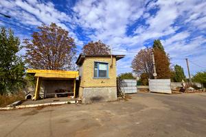 коммерческая по адресу Київська, 1