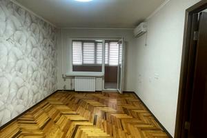 квартира за адресою Шкільна вул. (Героїв Сталінграда), 25