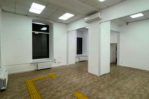 комерційна за адресою Вокзальна пл. (Петровського), 1
