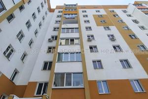 квартира за адресою Льва Ландау, 52А