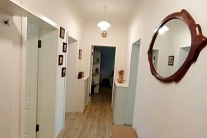 квартира за адресою Глобинська вул. (Маршала Батицького), 7