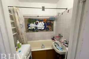 квартира по адресу Молодёжи просп., 19