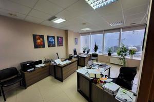 комерційна за адресою Дніпро, Королеви Єлизавети ІІ вул. (Глинки), 2