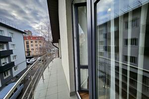 комерційна за адресою Військових Ветеранів вул., 6