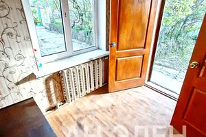 дом по адресу Шкільна ул.