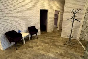 комерційна за адресою Драгоманова вул., 40-З
