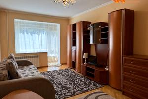 квартира по адресу Гната Хоткевича ул., 68