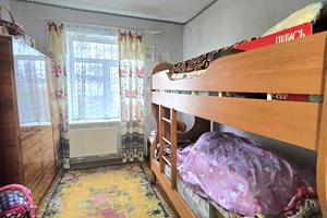 дом по адресу Юрия Бутусова ул. (Панфіловців), 1