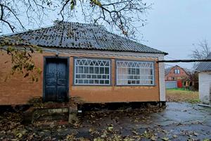 дом по адресу Центральна