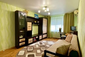 квартира по адресу Космонавтов ул., 77а