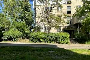 квартира за адресою Радісна вул., 21