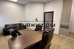 комерційна за адресою Бульварно-Кудрявська вул. (Воровського), 8-А