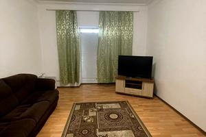 квартира за адресою Героїв Крут вул. (12 Квітня), 3