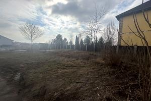 участок по адресу Молодіжна