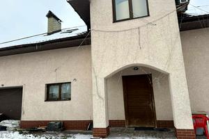 будинок за адресою Польова