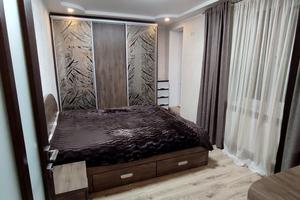 квартира за адресою Михайла Лушпи просп., 5