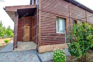 будинок за адресою центральна, 1