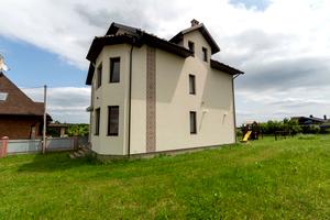 будинок за адресою Українська, 32