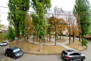 будинок за адресою Дмитра Дорошенка вул. (Чигоріна), 9