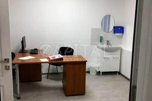комерційна за адресою Богдана Гаврилишина вул. (Ванди Василевської), 10