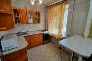 квартира за адресою Кубанської України вул. (Маршала Жукова), 28