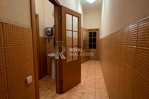 комерційна за адресою Хорива вул., 55Б