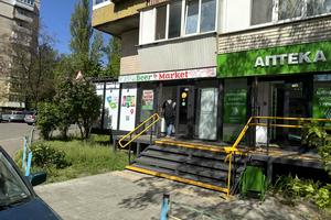 комерційна за адресою Автозаводська вул., 25-А
