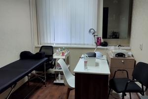 комерційна за адресою Калинова вул., 68