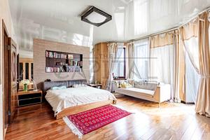 будинок за адресою Богатирська вул., 30